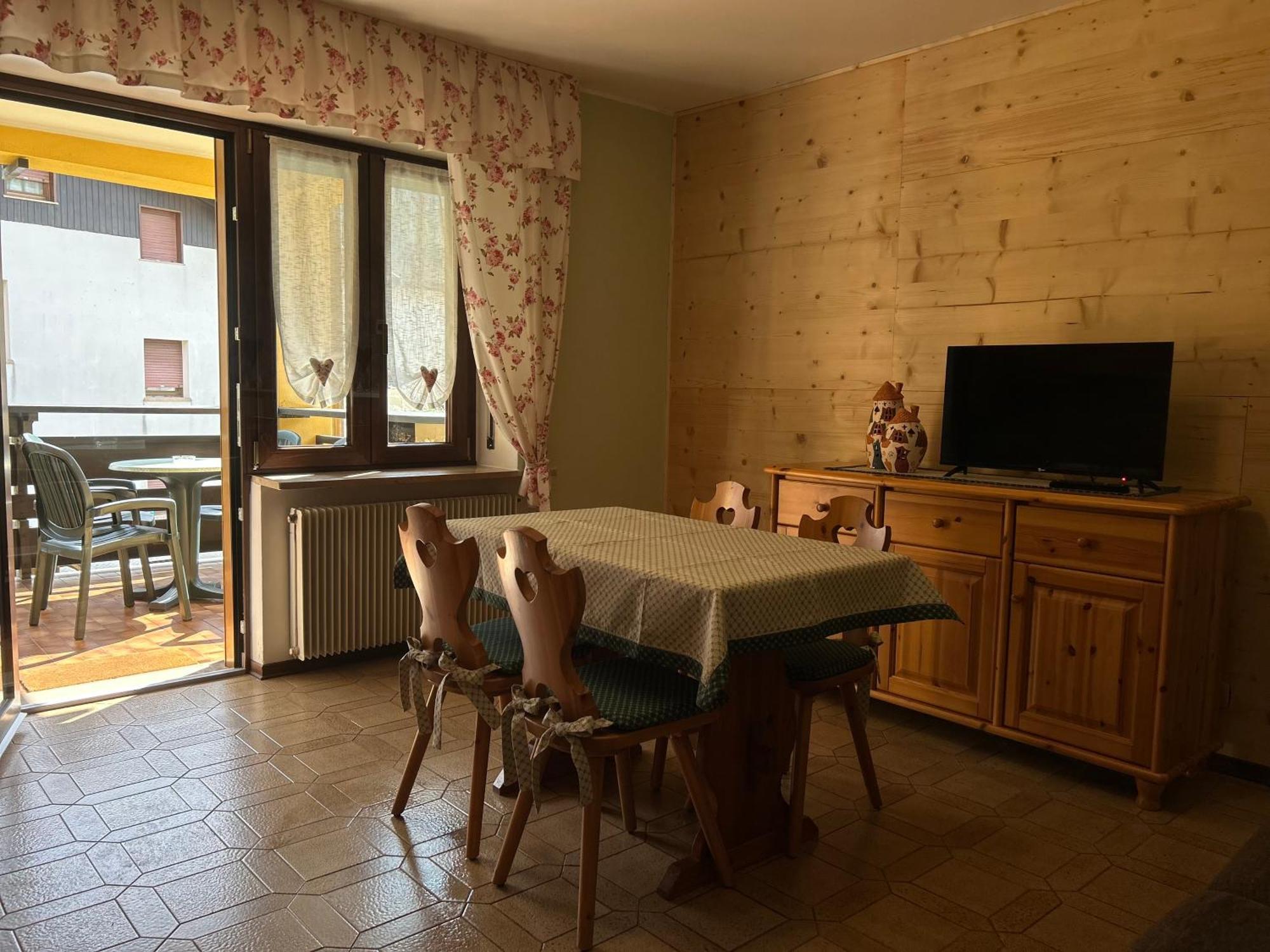 Aparthotel Residenza La Ciasa à Claut Extérieur photo